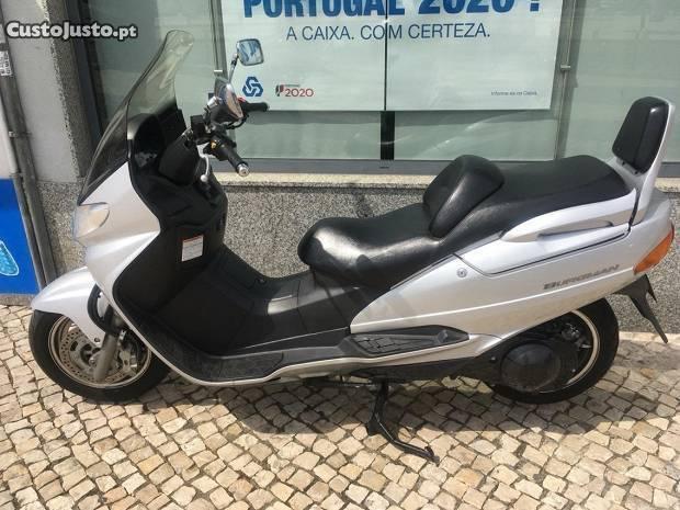 Suzuki Burgman 250 - 2002 32.000