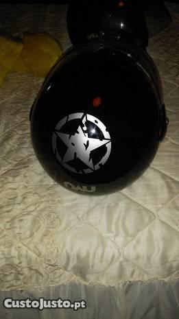 Capacetes semi novos