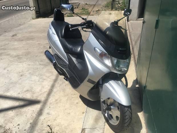 Suzuki Burgman 250 de 2002 32.000