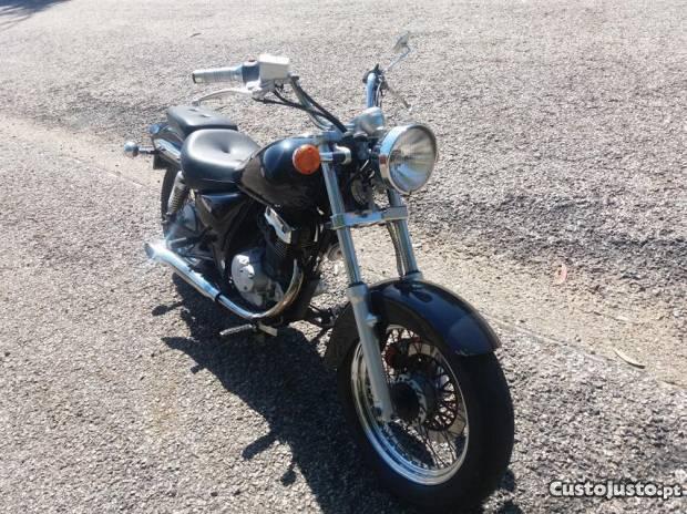 suzuki marauder em bom estado