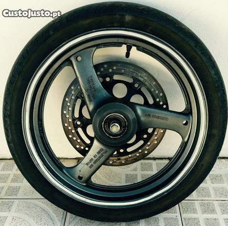Jante Frente c/disco Suzuki GS 500
