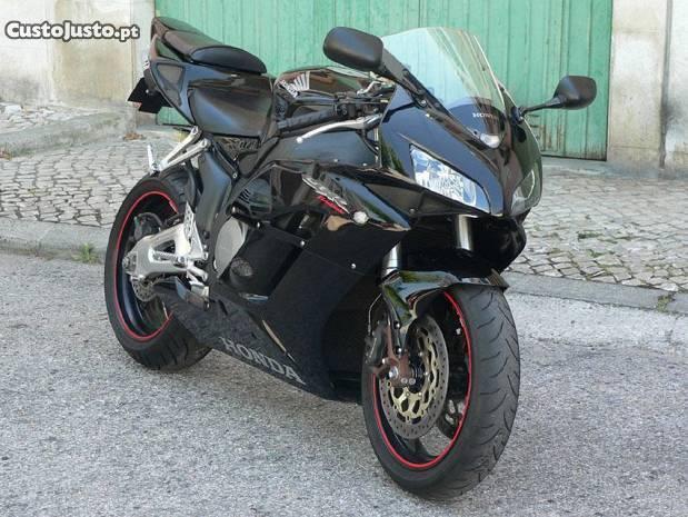 Honda cbr 1000 RR 2004