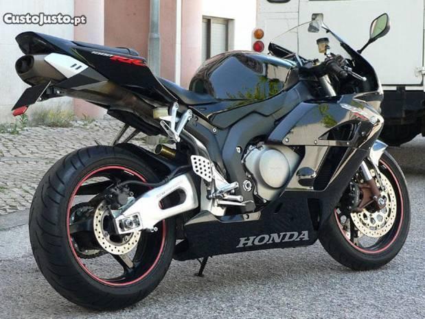 Honda cbr 1000 RR 2004