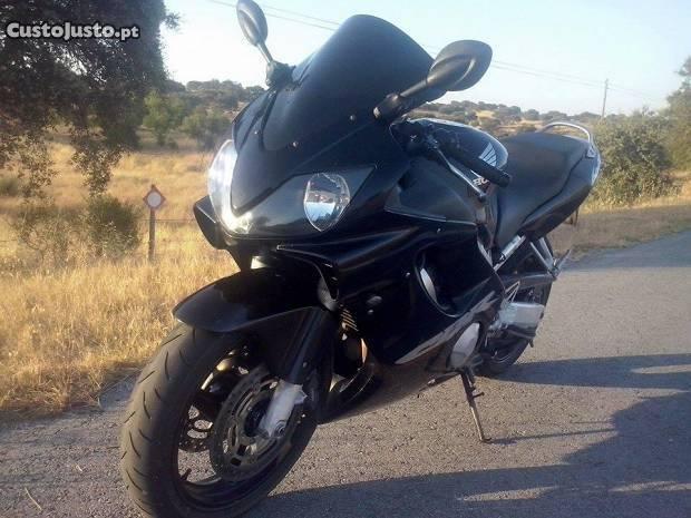Honda cbr 600 f4i