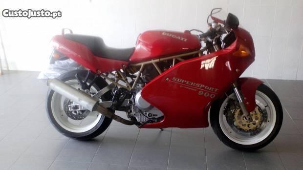 Ducati 900SS impecável