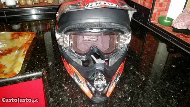 Capacete agv e oculos progrip carbono