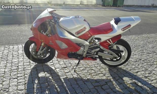 Yamaha R1 110kws 150cvs 29300kms