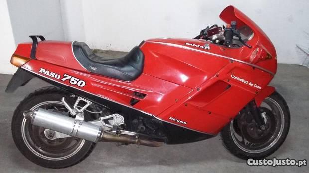 Ducati paso 750 de 1987