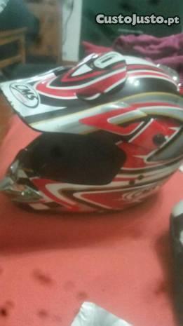 Capacete cms