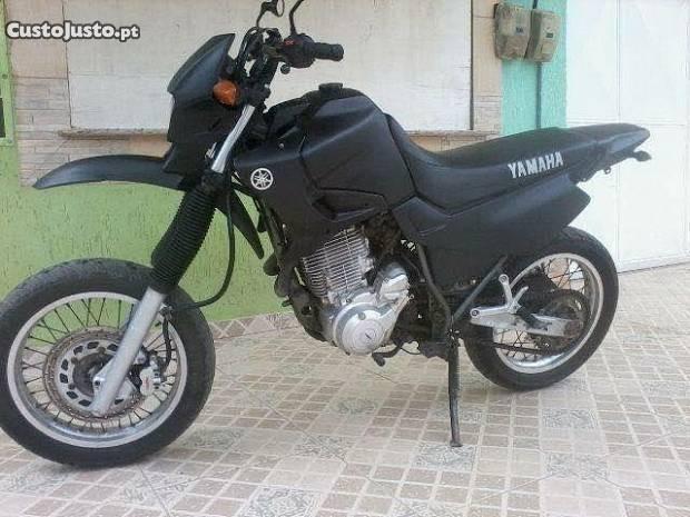 Yamaha Xt 600 (Preta)