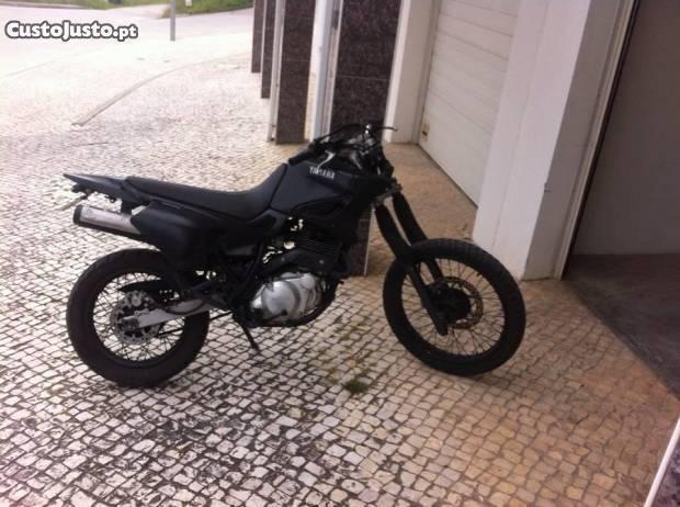 Yamaha Xt 600 (Preta)