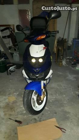 Suzuki katana 50cc 2002