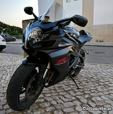 Suzuki GSX-R 600 k7