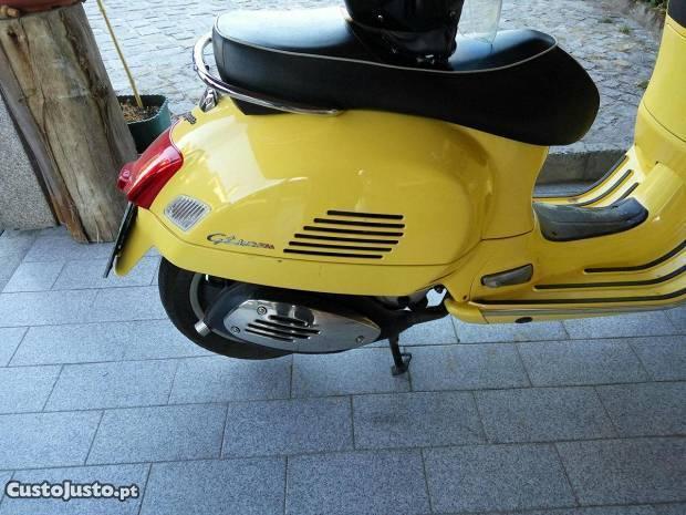 Vespa GTS 125