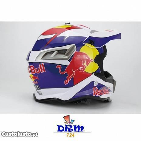 Capacete Red Bull