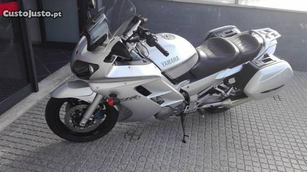 Yamaha fjr 1300 ( só com 9500 km reais ) peça rara