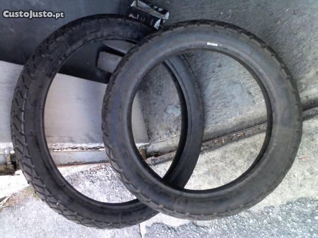 pneus de mota