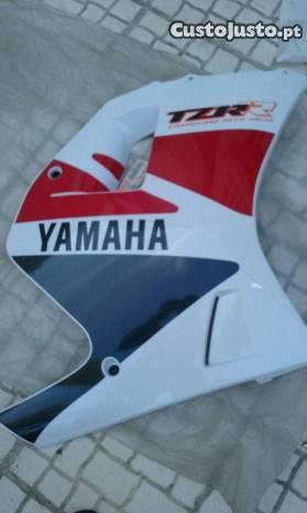 Lateral direito Yamaha TZR 50 3TU-Y283K-G0