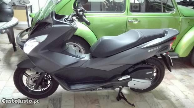 Honda pcx 125