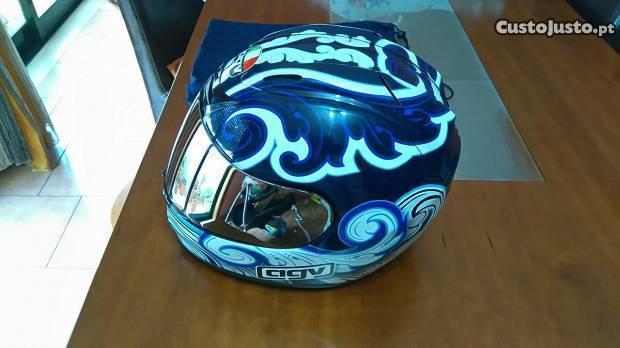 Capacete agv tamanho M