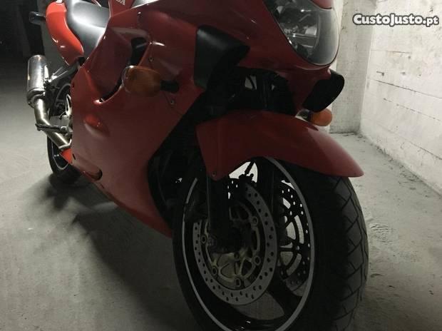 Cbr 600 f4 110cv