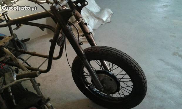 Ural rodas suspensão