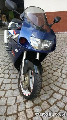 Suzuki gsxr 750 SRAD de 99