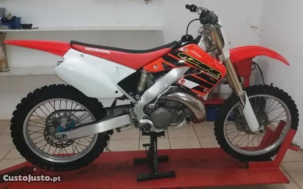 Honda CR250 Ano 2001 Não matriculada