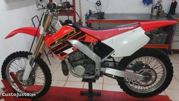 Honda CR250 Ano 2001 Não matriculada