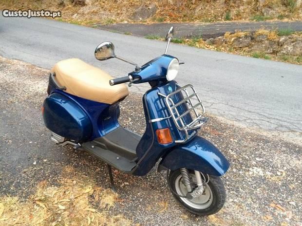 Vespa Cosa 200