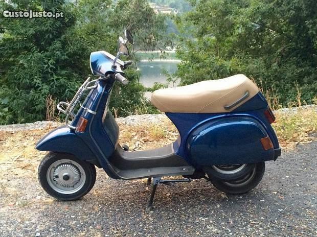 Vespa Cosa 200