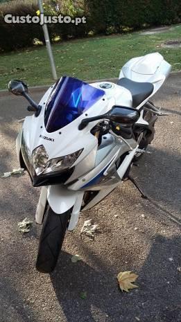 suzuki gsxr 600