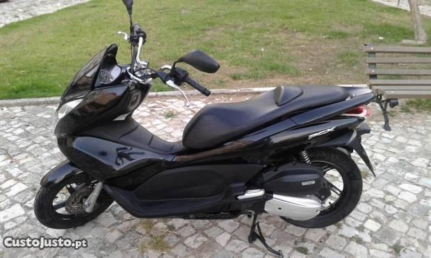 PCX 125 pneus novos - rev. dia