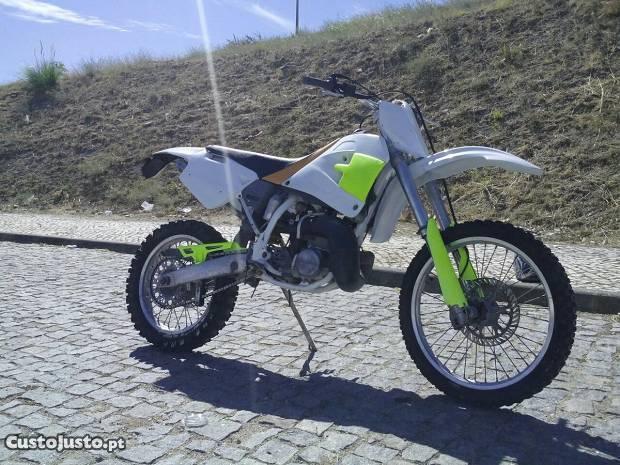 Husqvarna 2.5 wr matrículada