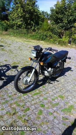 HONDA CG 125 muito estimada