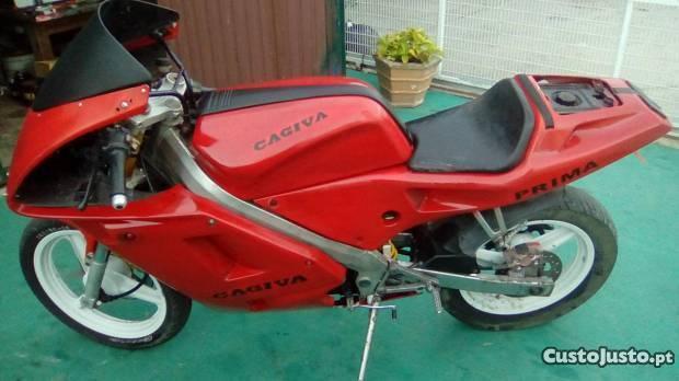 Cagiva prima 75