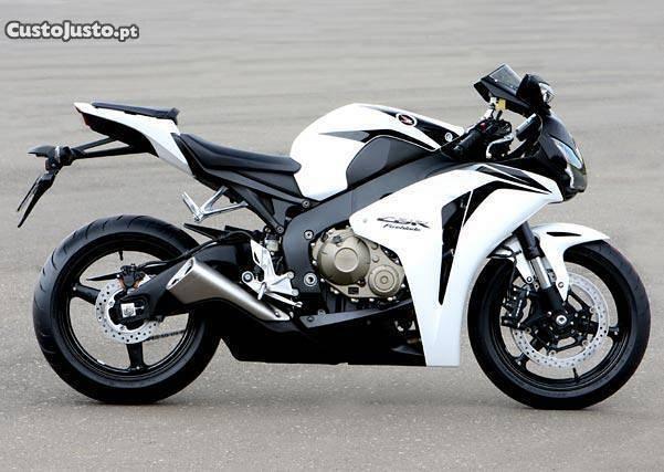 Honda cbr 1000 rr ( mota imaculada )