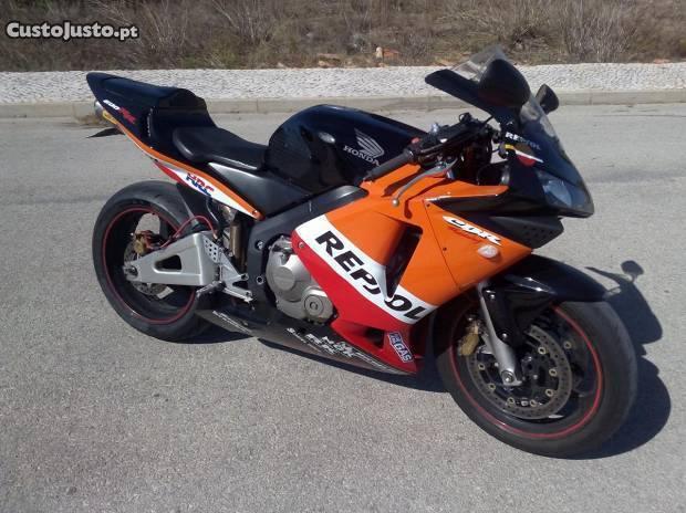 Honda cbr 600 rr