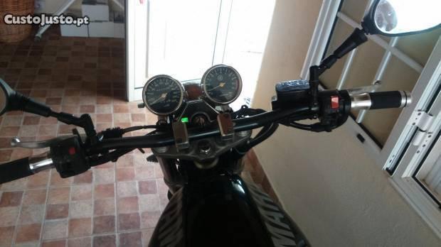 Yamaha xj600N por falta de uso