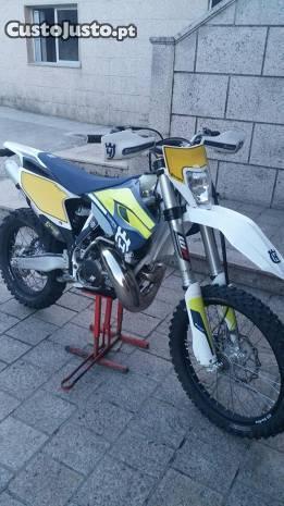 Husqvarna 250 ano 2016