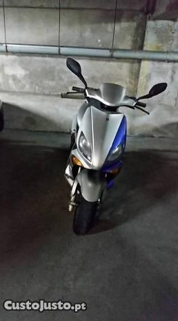 Yamaha maxster 125cc