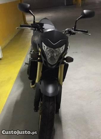 Honda Hornet 2013