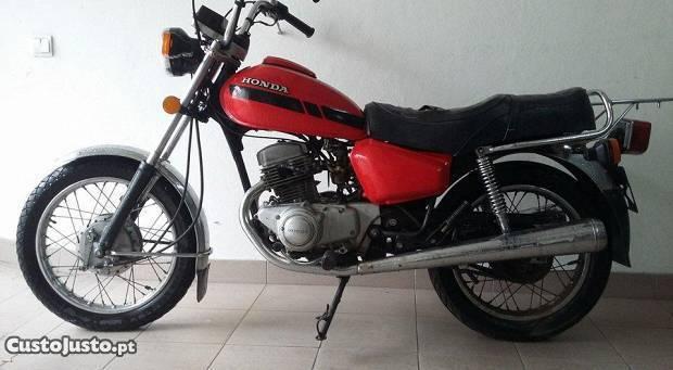 Honda cm 125 T