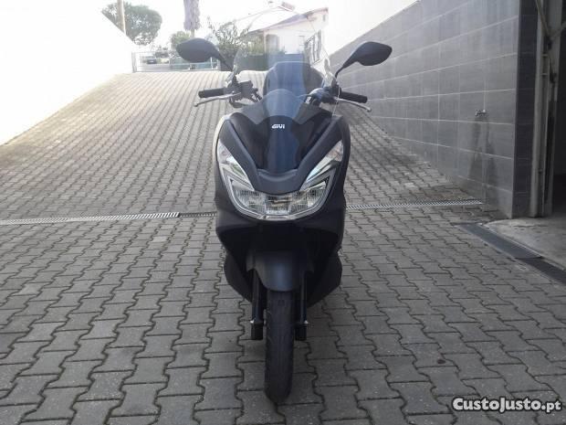 Honda PCX modelo 2015