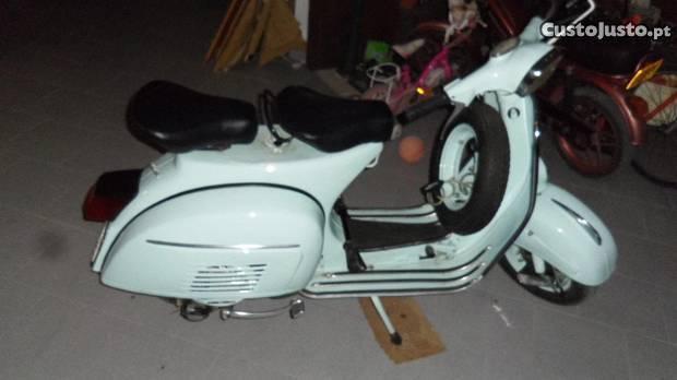 Vespa sprint 150