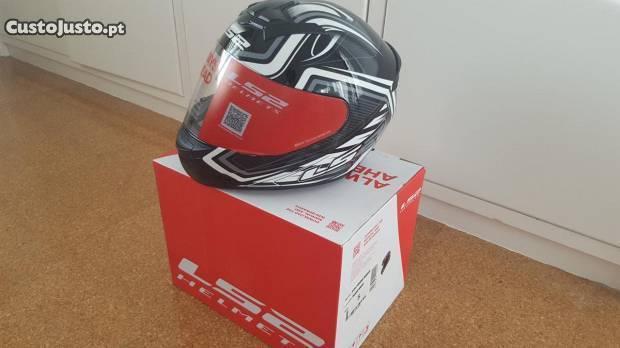 Capacete Integral LS2 Rookie FF352 Tamanho S Novo
