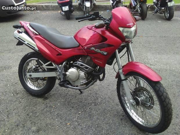 Honda nx400 impecável
