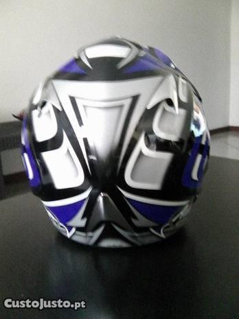 capacete de cross airoh modelo helmet