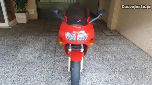 Honda VFR 750cc