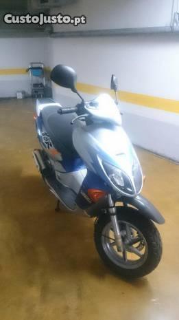 Scooter Honda X8R-X APENAS 4684km